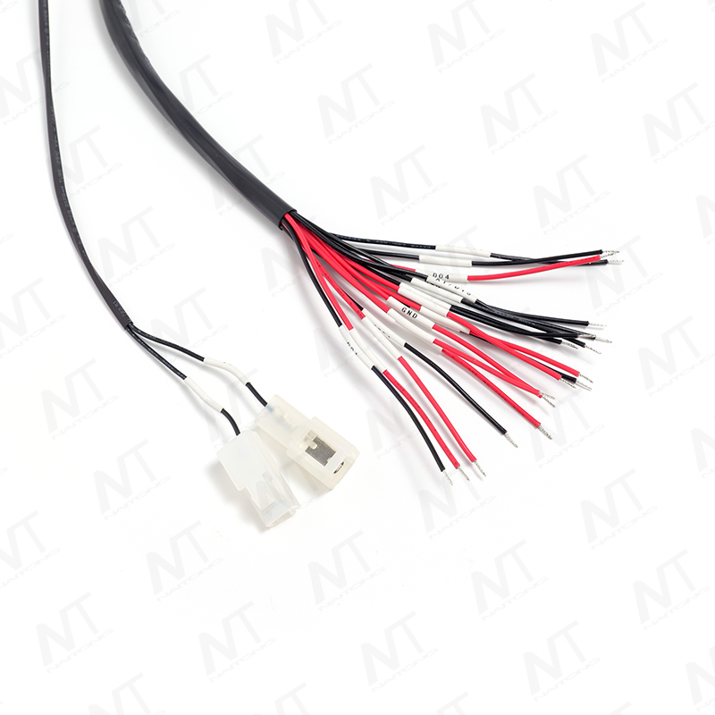 Đầu nối cái SAE J1939 với đầu nối thu nhỏ Molex 43025