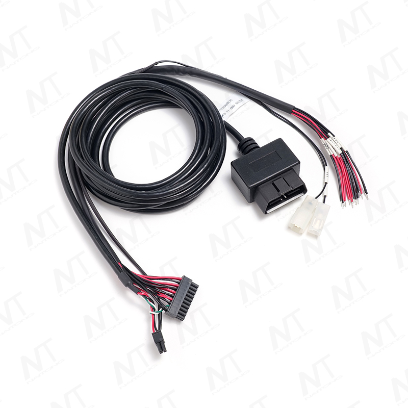 Đầu nối OBD2 đực với đầu nối thu nhỏ Molex 43025