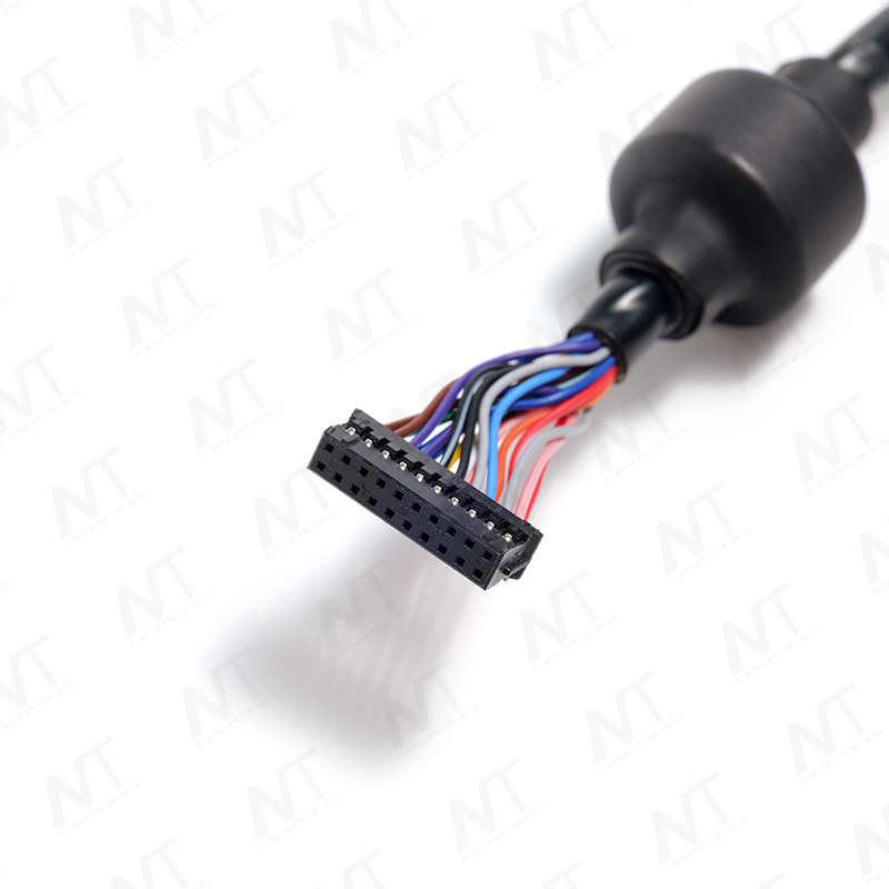 Bộ dây dẫn chia điều khiển công nghiệp nhiều nhánh được trang bị ferrite